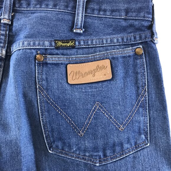 Wrangler Blue Denim Jeans MADE IN USA W14DA Tag Size 38x33 Measures 36x31.5 - Picture 5 of 10